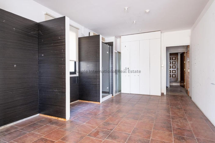 Image No.42-Commercial for sale