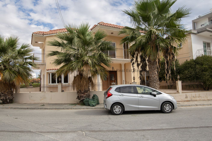 Image No.32-4 Bed Villa for sale