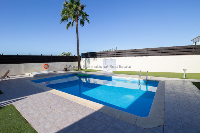 Image No.21-3 Bed Villa for sale