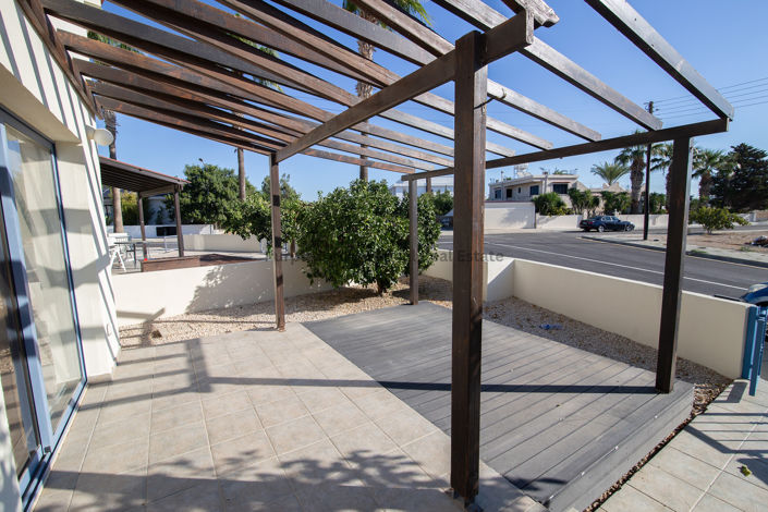 Image No.25-3 Bed Villa for sale