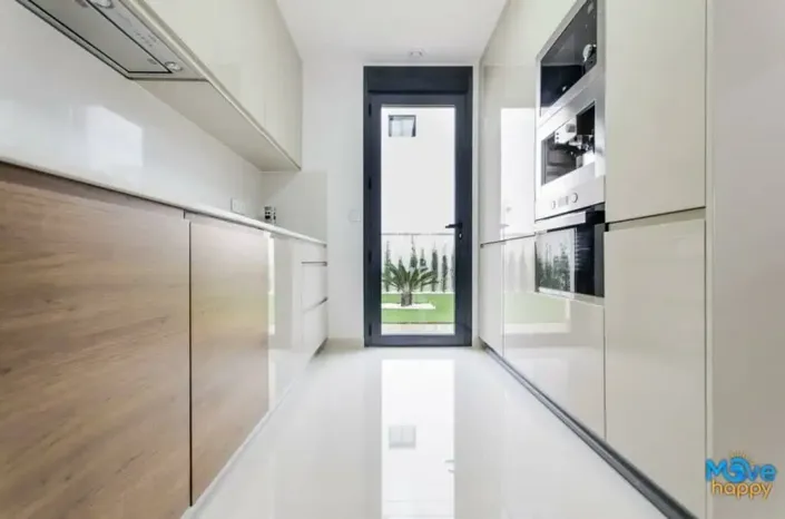 Image No.8-4 Bed Villa for sale