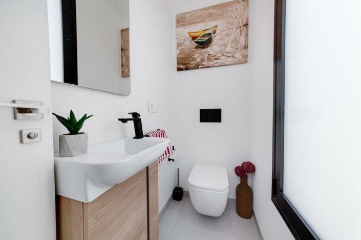 Image No.14-3 Bed Villa for sale