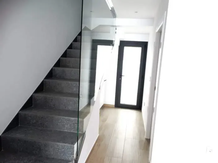 Image No.5-3 Bed Villa for sale