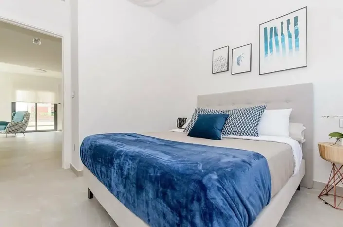 Image No.18-2 Bed Apartment for sale