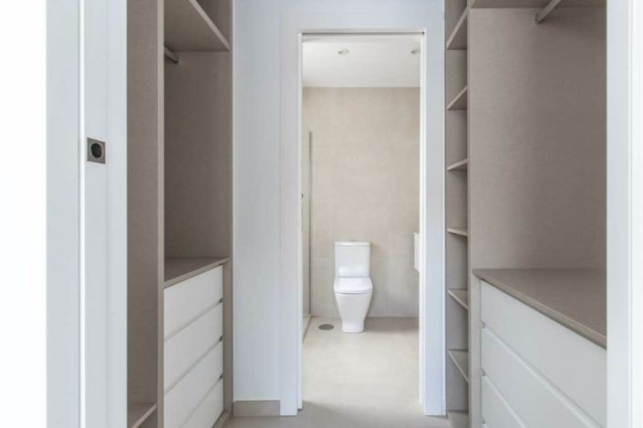 Image No.8-3 Bed Villa for sale