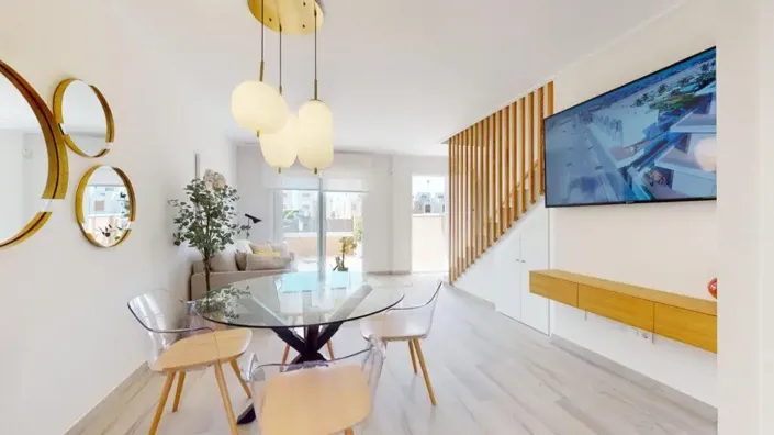 Image No.32-3 Bed Townhouse for sale