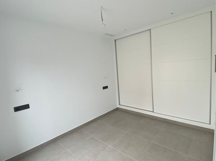 Image No.23-3 Bed Villa for sale