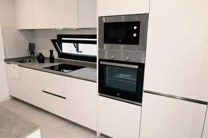 Image No.11-2 Bed Townhouse for sale