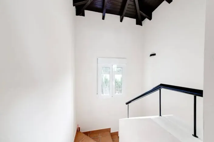 Image No.17-3 Bed Villa for sale