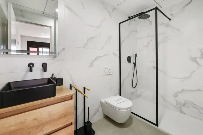 Image No.15-3 Bed Apartment for sale