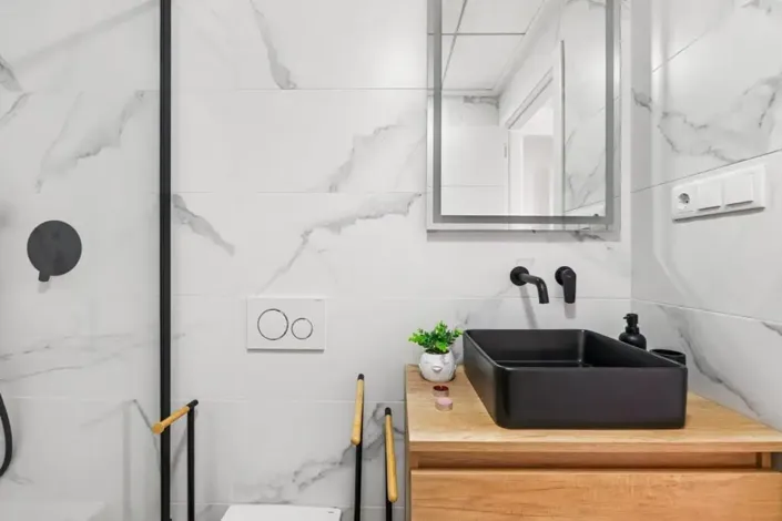 Image No.20-3 Bed Apartment for sale