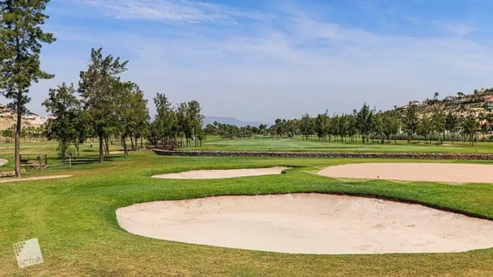 Image No.37-5 Bed Villa for sale