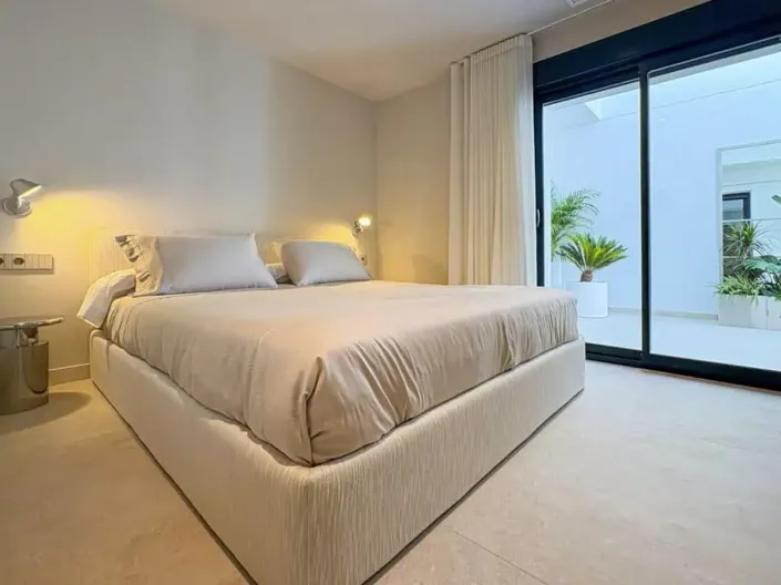 Image No.19-5 Bed Villa for sale