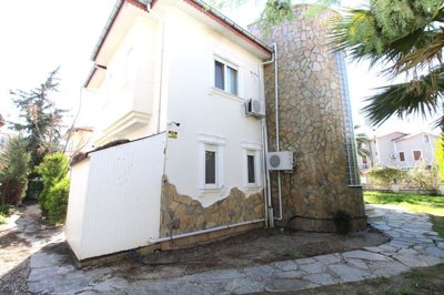 Exterior 6