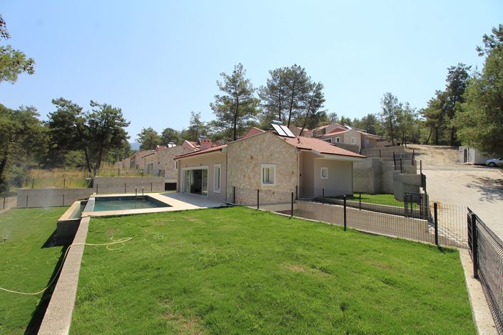 Image No.1-4 Bed House/Villa for sale