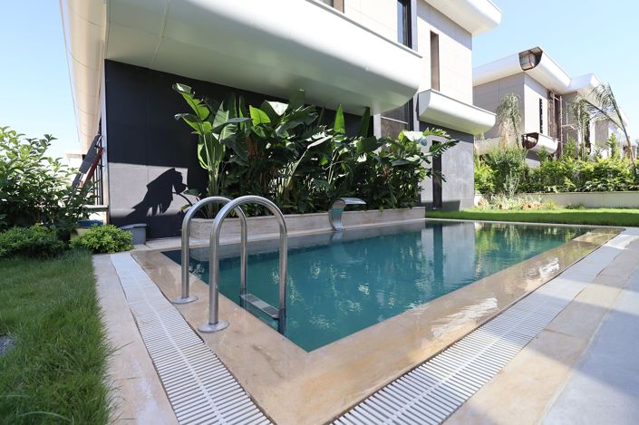 Image No.8-6 Bed House/Villa for sale