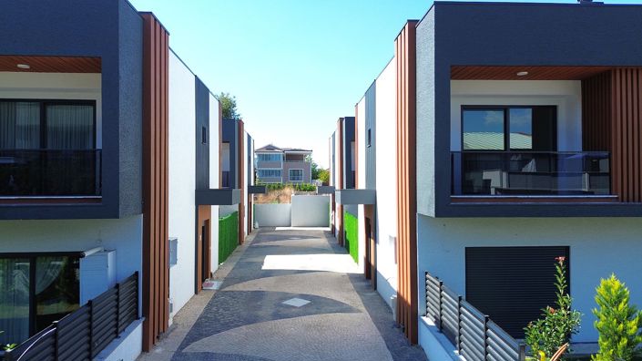 Image No.2-4 Bed House/Villa for sale