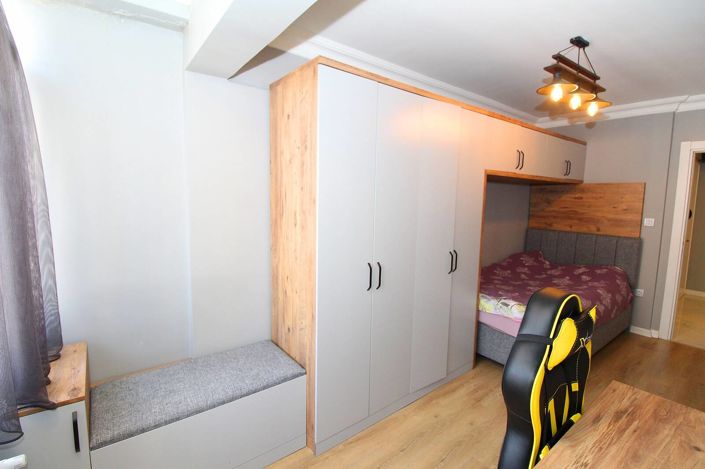 Image No.26-5 Bed Apartment for sale