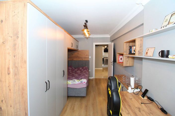 Image No.28-5 Bed Apartment for sale