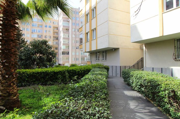 Image No.5-5 Bed Apartment for sale