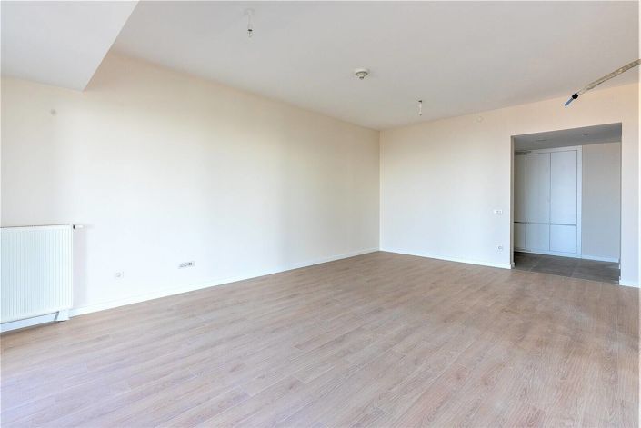 Image No.10-3 Bed Apartment for sale