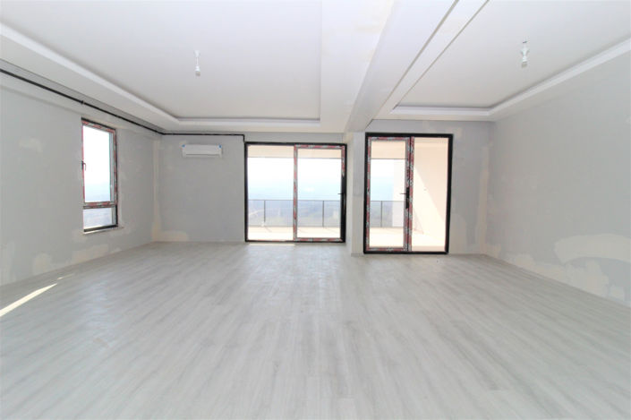 Image No.20-3 Bed Apartment for sale
