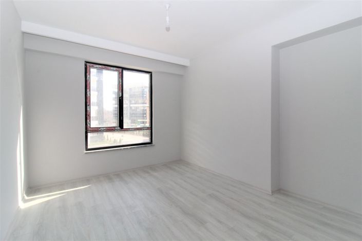 Image No.25-5 Bed Apartment for sale