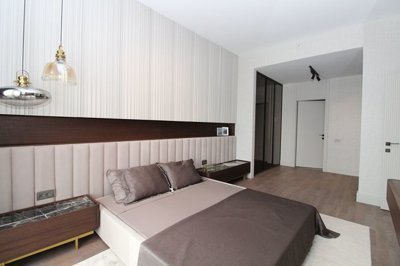 Interior 7