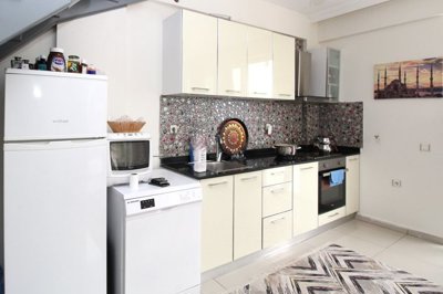 Interior 4
