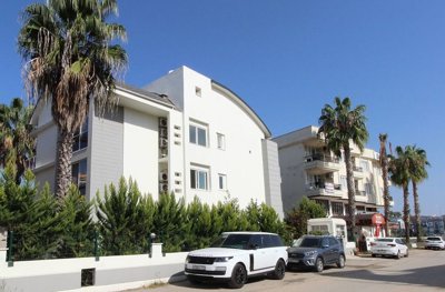 Exterior 8