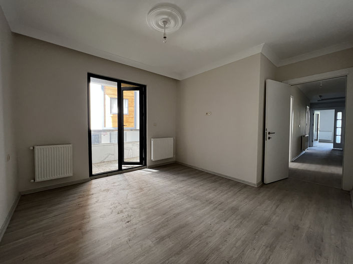 Image No.29-3 Bed Apartment for sale