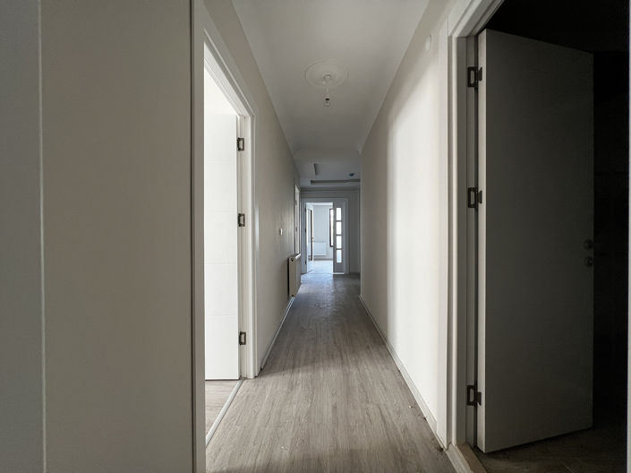 Image No.30-3 Bed Apartment for sale