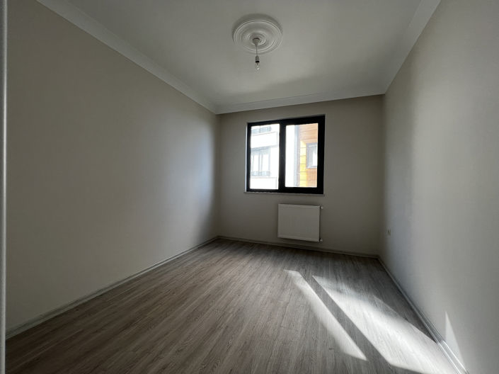 Image No.31-3 Bed Apartment for sale