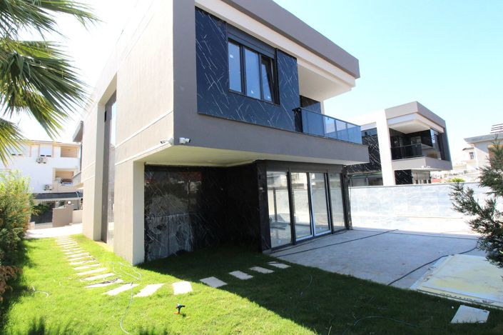 Image No.8-4 Bed House/Villa for sale