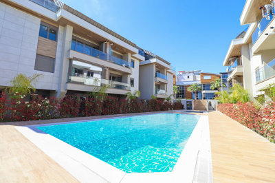 Exterior 4