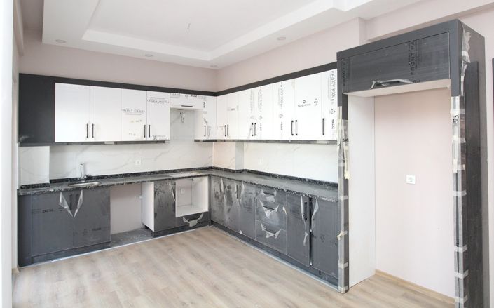 Image No.18-4 Bed Apartment for sale