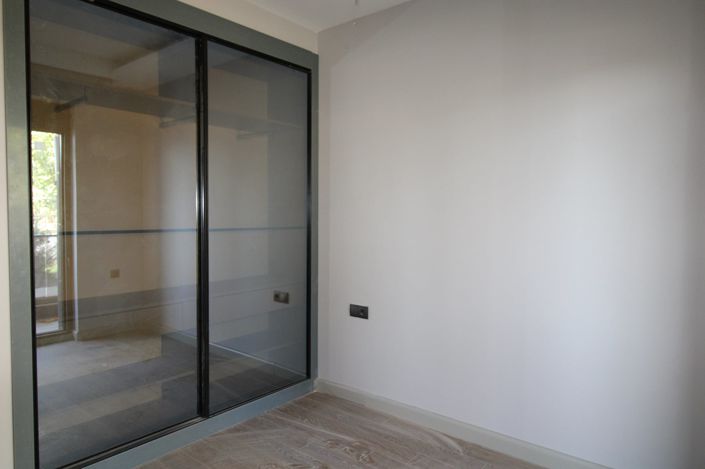 Image No.24-1 Bed Apartment for sale