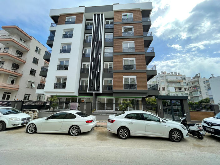 Image No.2-5 Bed Apartment for sale