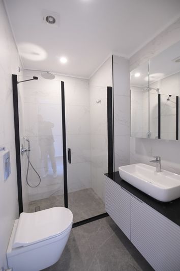 Image No.18-4 Bed Apartment for sale