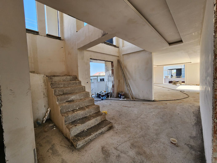 Image No.28-5 Bed House/Villa for sale