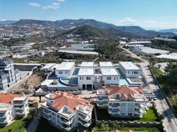 Exterior 8