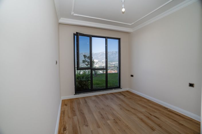 Image No.21-2 Bed Apartment for sale