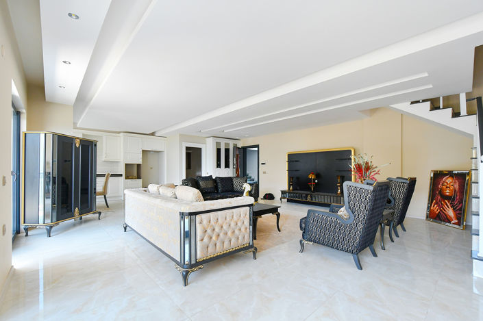 Image No.18-3 Bed Apartment for sale