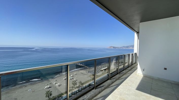 Image No.17-3 Bed Apartment for sale