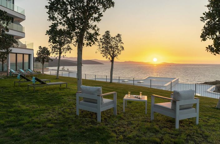 Image No.24-3 Bed Apartment for sale