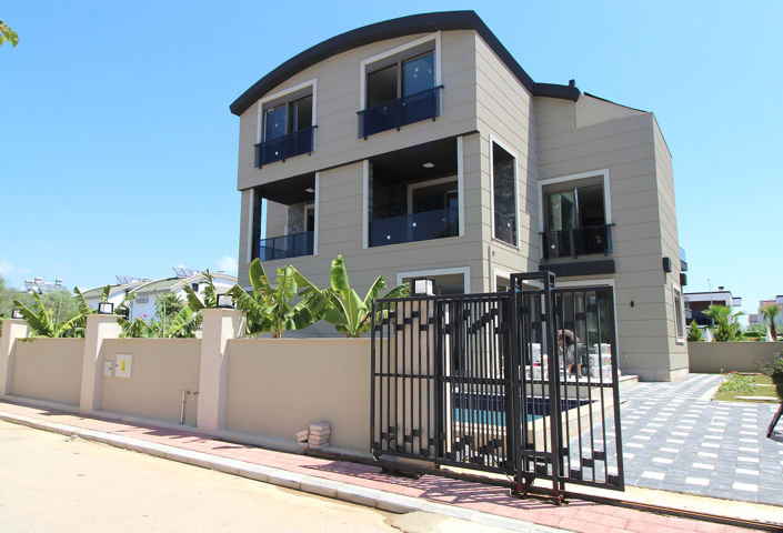 Image No.6-4 Bed House/Villa for sale