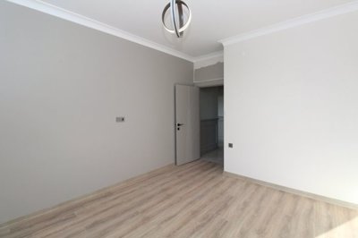 Interior 11