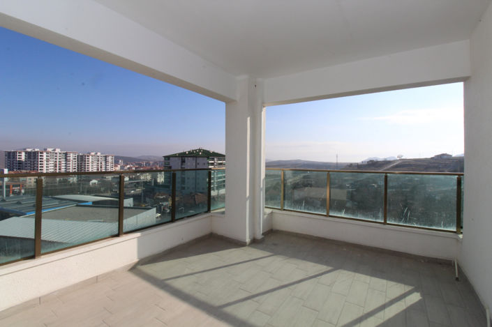 Image No.24-4 Bed Apartment for sale