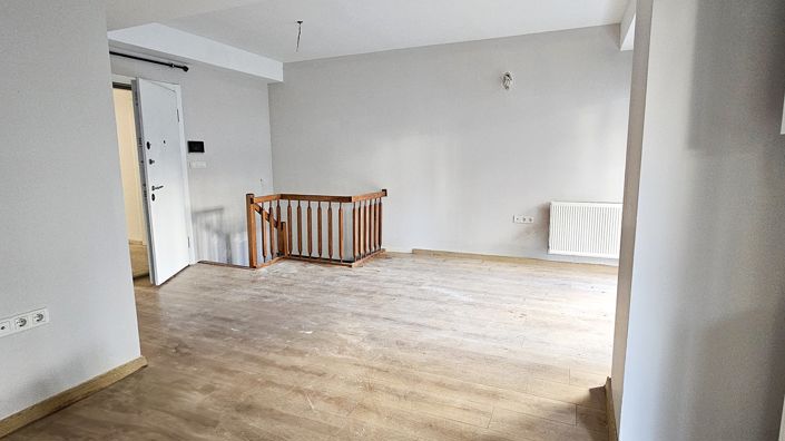 Image No.11-3 Bed Apartment for sale