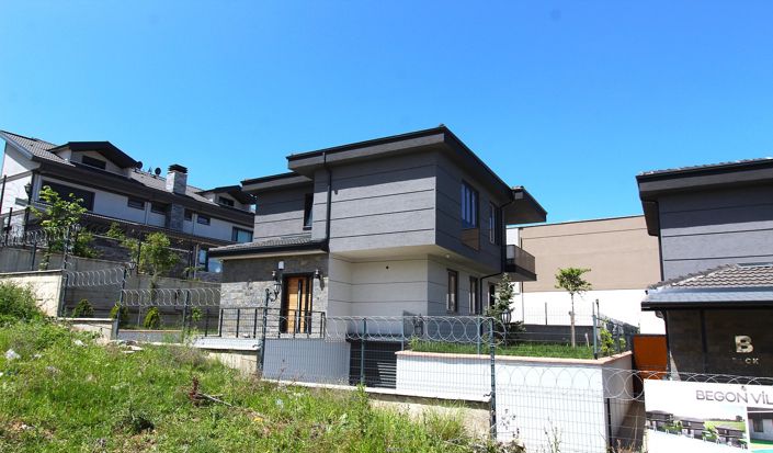 Image No.7-4 Bed House/Villa for sale